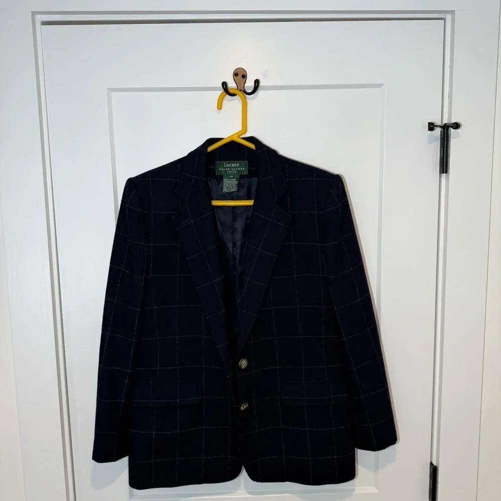 Vintage Lauren Ralph Lauren 100% Wool Blazer. - Picture 10 of 10